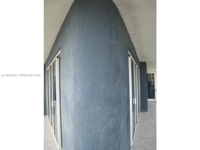 Building Photo - 60 SW 13th St