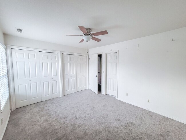 Building Photo - Partially Furnished 2 bedroom, 1 bathroom ...