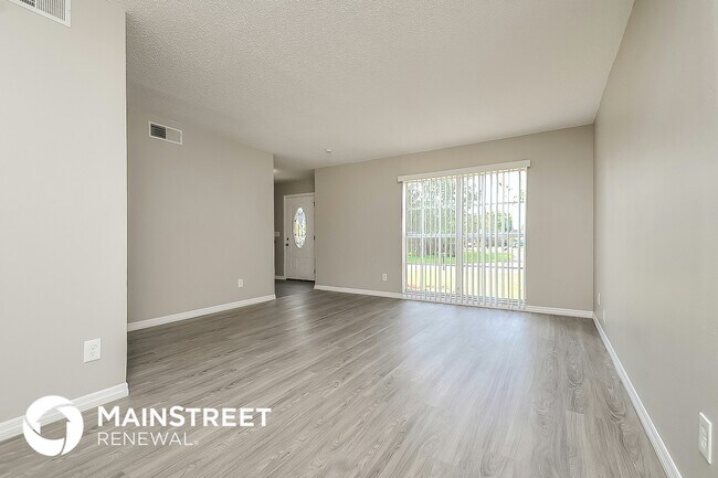 Building Photo - 1690 Palm Leaf Dr