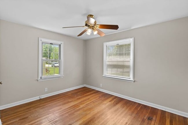 Building Photo - 1115 Bliss Dr