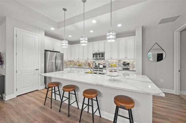 Building Photo - 997 Crosswind Ave