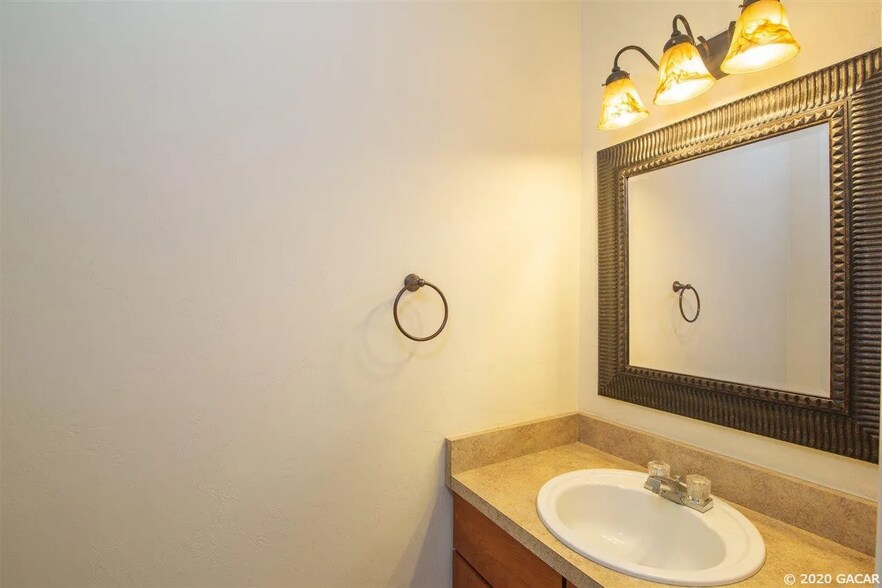 Half bath downstairs - 4411 SW 34th St