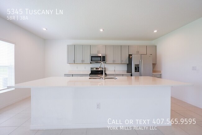Building Photo - 5345 Tuscany Ln