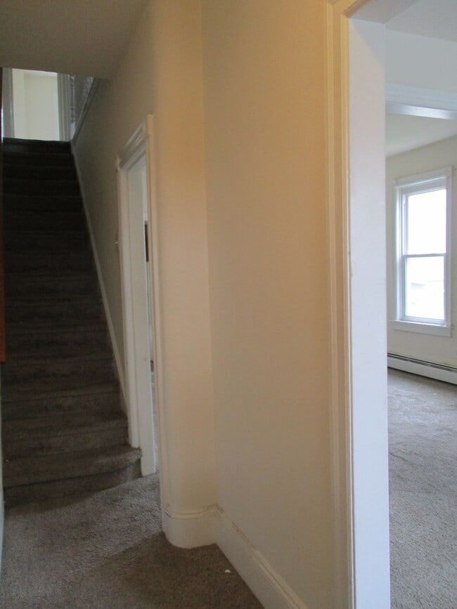 Building Photo - Completely remodeled, spacious Twin Attached home with private backyard - $2,100