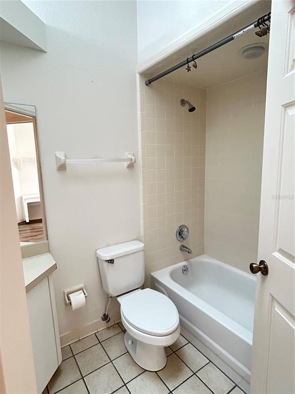 Building Photo - 13 Enclave Dr