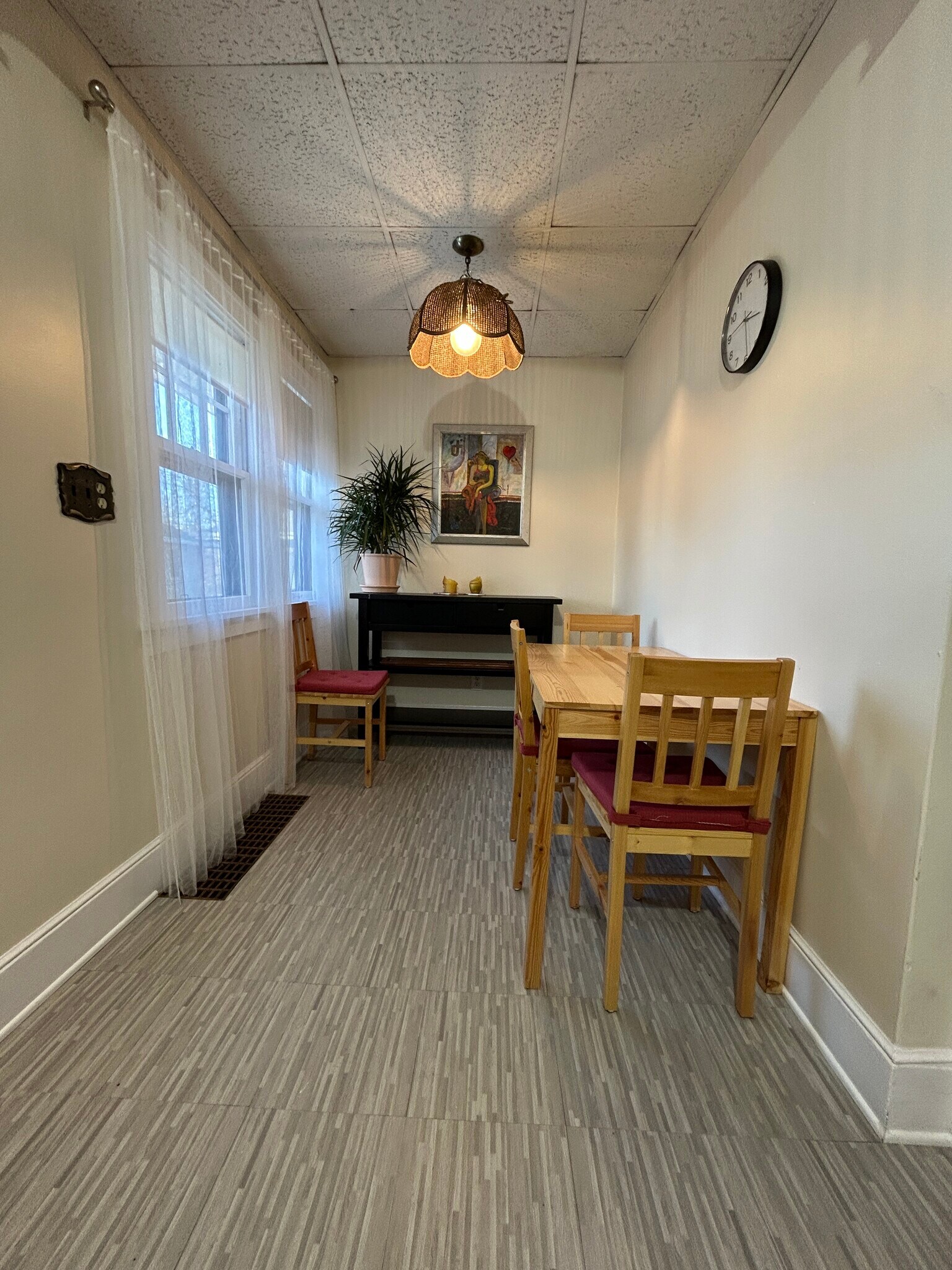 Building Photo - 2508 33rd Ave S