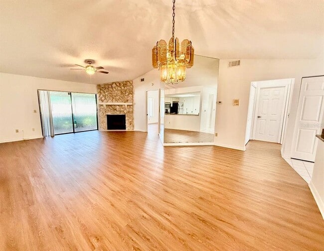 Building Photo - 18308 Aintree Ct