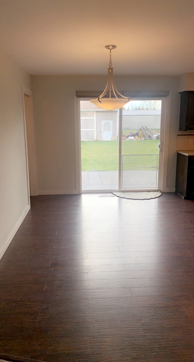 Building Photo - 8071 Emery Rd