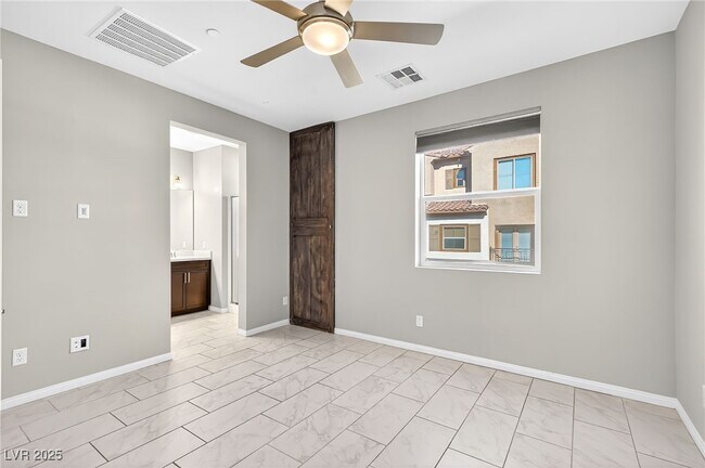 Building Photo - 1032 Via Panfilo Ave