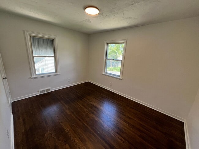 Building Photo - 4819 Wirt St