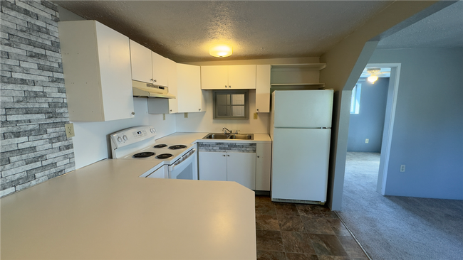 Building Photo - Studio Plus in Mount Vernon!!!