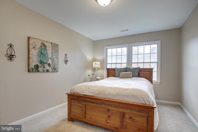 Building Photo - 47757 Rafter Ct