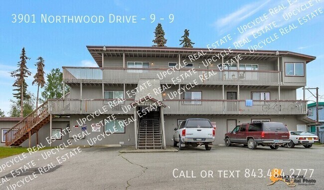 Building Photo - 3901 Northwood Dr