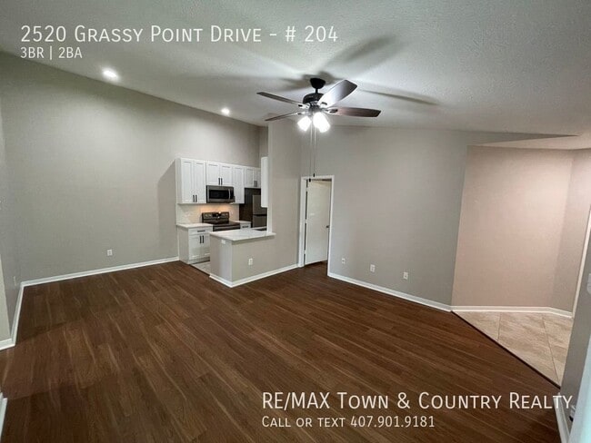 Building Photo - 2520 Grassy Point Dr