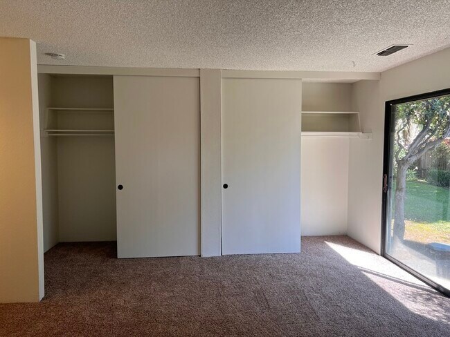 Building Photo - 4745 Olive Oak Way