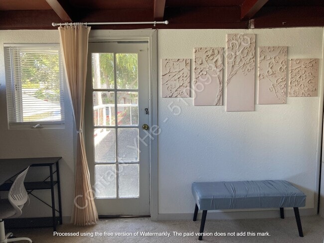 Building Photo - 3421 Belmont Ave