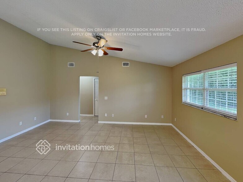 Building Photo - 107 Glen Abbey Ln