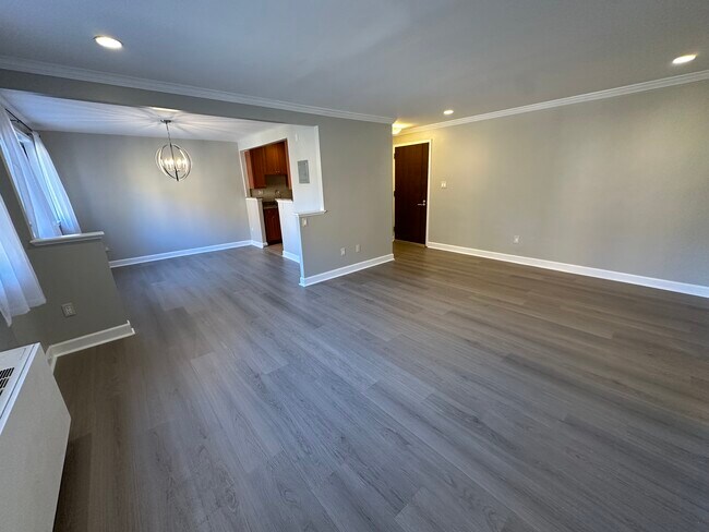 Building Photo - 2725 39th St NW