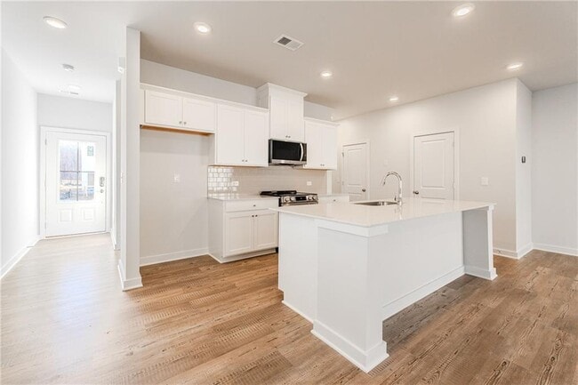 Building Photo - 7325 Mulberry St