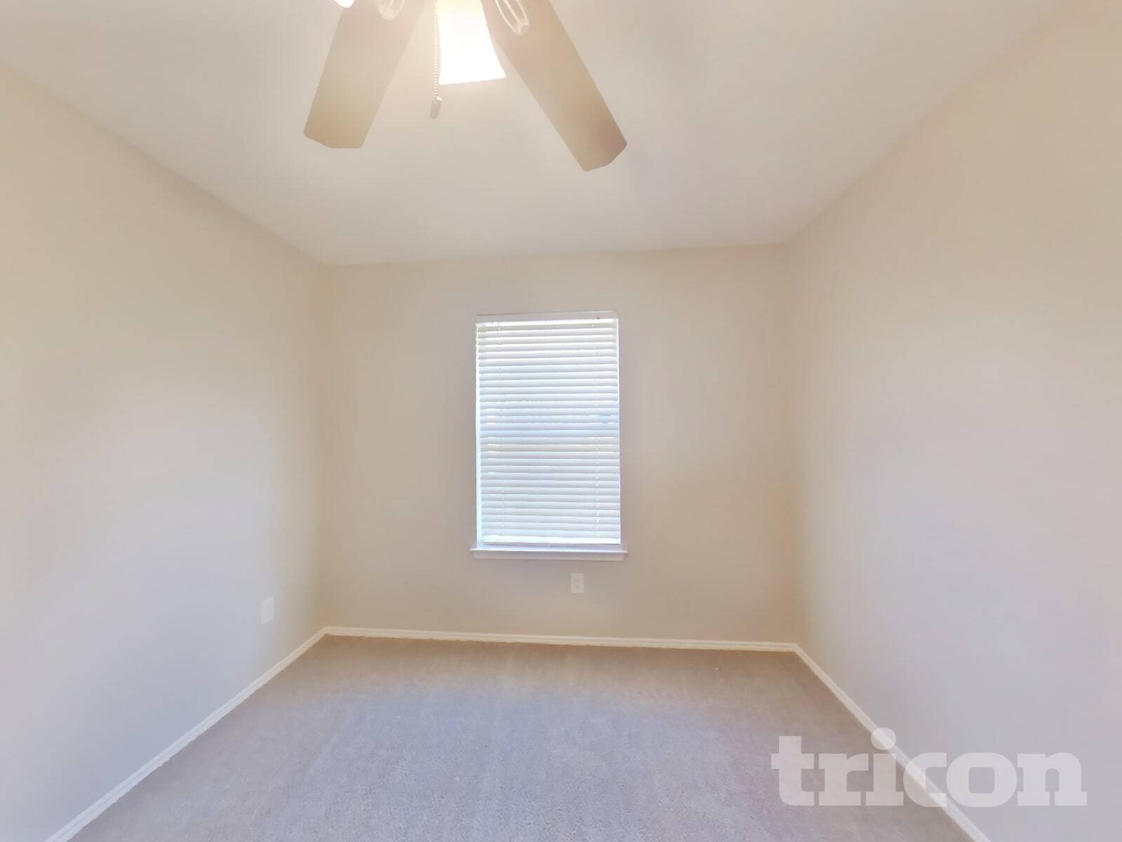 Building Photo - 1409 Mallard Dr