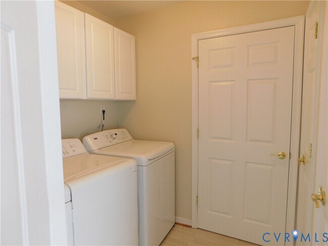 Building Photo - 7351 Norwood Pond Pl