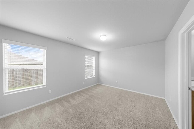 Building Photo - 1650 King Rd