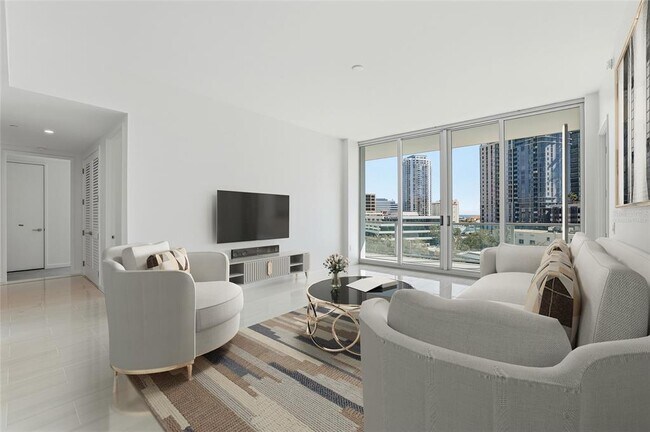 Building Photo - 400 Central Ave