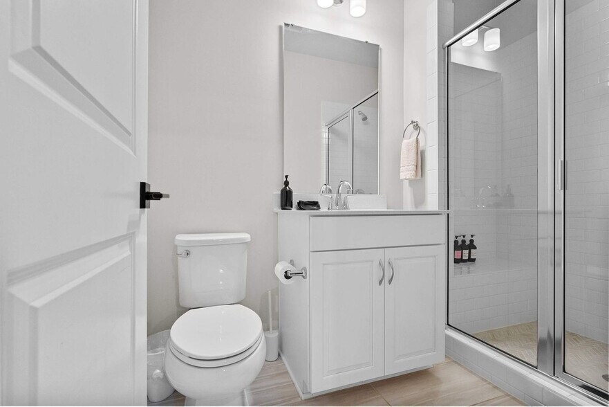 Building Photo - 1442 Hamilton St