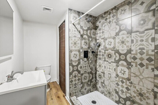 Building Photo - 2799 Brookcliff Landing NE