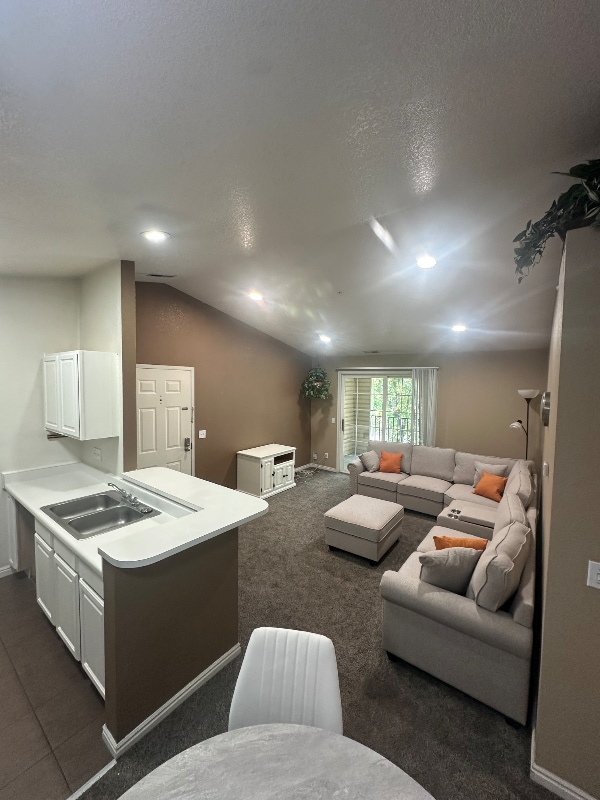 Building Photo - 108 W 1230 N St