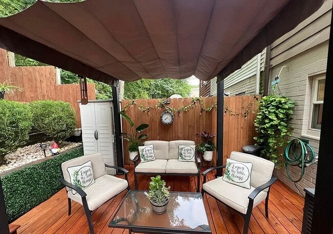 Building Photo - Beautiful 3 Bedroom House