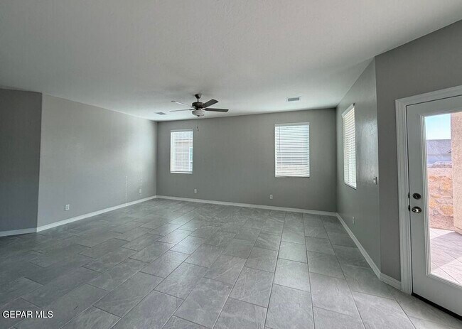 Building Photo - 138 Monteine Trl
