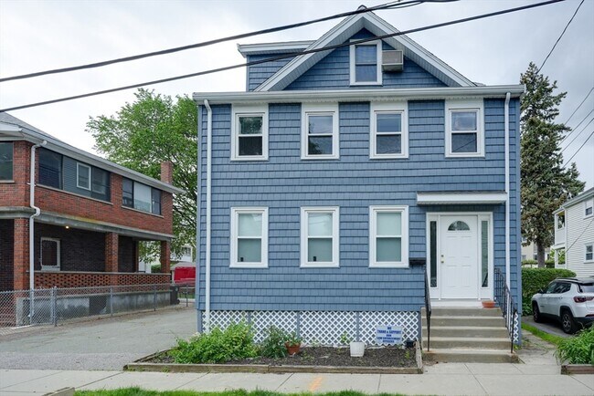 Primary Photo - 12 Keenan St