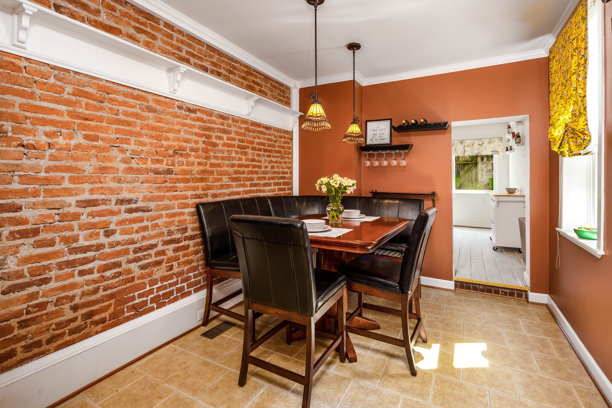 Building Photo - 903 S Potomac St