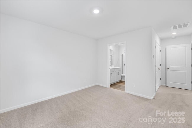 Building Photo - 5150 Hyrule Dr