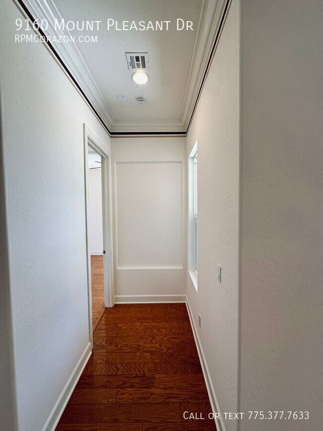 Building Photo - 9160 Mount Pleasant Dr