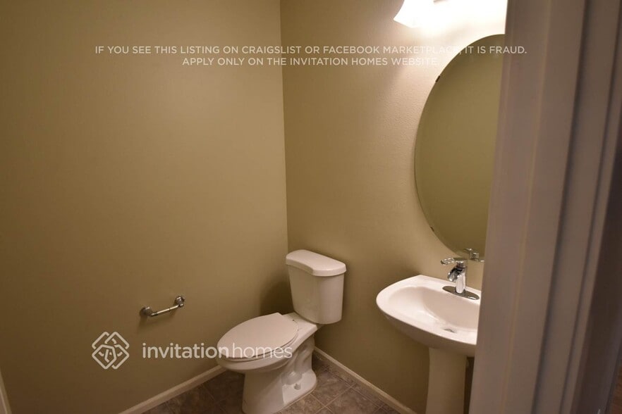 Building Photo - 19718 99th St Ct E