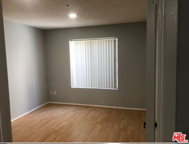 Building Photo - 10282 Tujunga Canyon Blvd