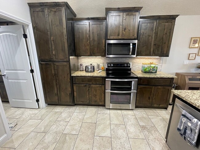 Building Photo - 2512 Joes Lane, Clovis NM