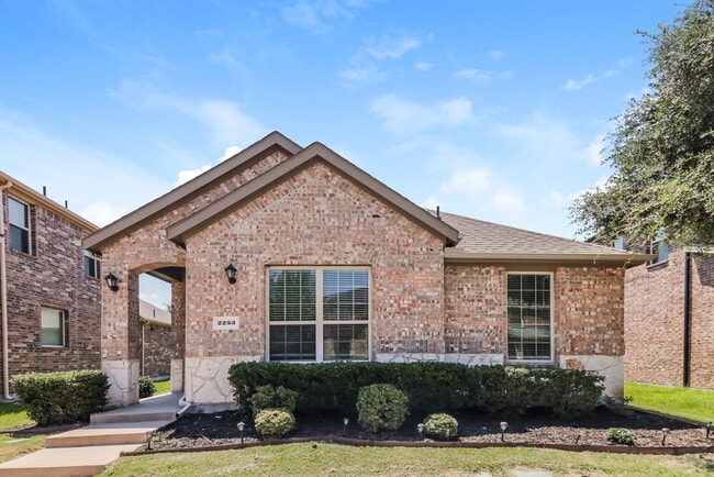 Building Photo - 2253 Barx Dr