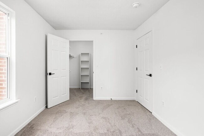 Building Photo - 3821 Central Ave