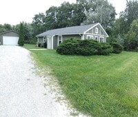 Building Photo - 9217 W Lincoln Hwy