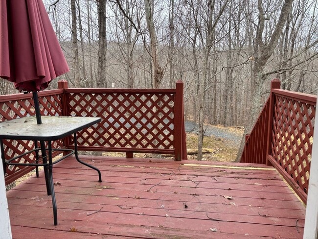 Building Photo - Beautiful 2 story townhome available in Asheboro!