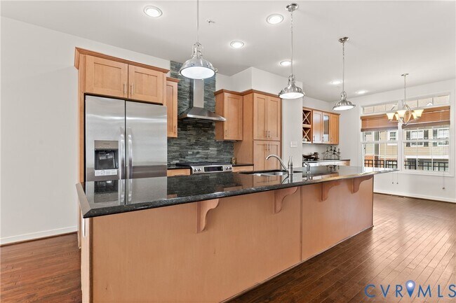 Building Photo - 3904 Village Townes Walk