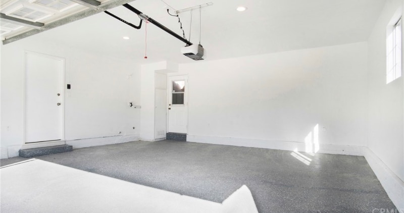 Building Photo - 14935 Ansford St