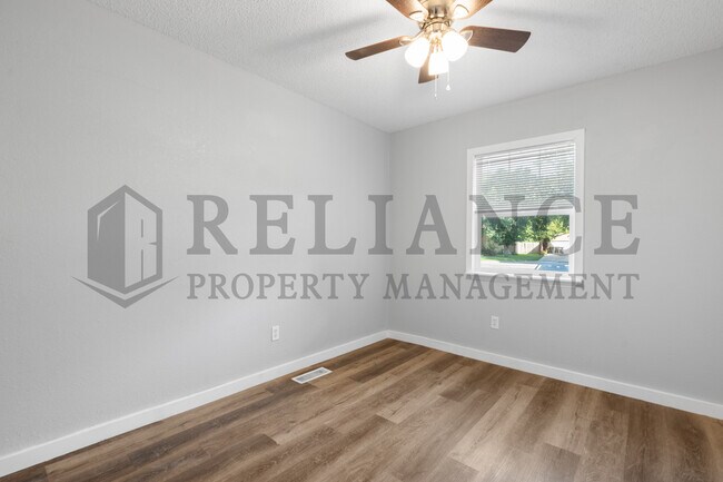 Building Photo - 1739 S Edwards Ct