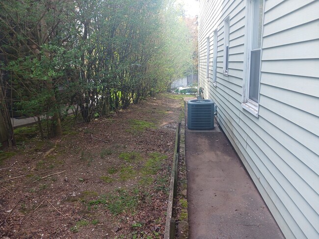 Side of building - 261 View St