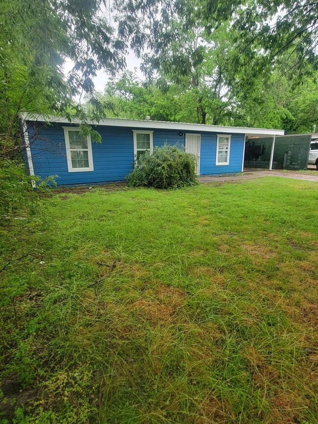 Building Photo - Move-in Ready! 3 Bed 1 Bath Rental Home Tulsa