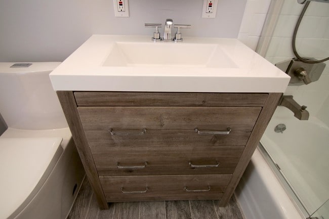 BA vanity - 1428 E Florida St