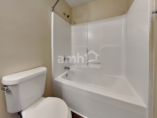 Building Photo - 15 Jeremiah Way